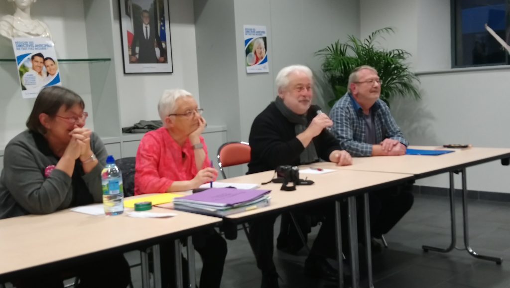 Débat sur le droit de mourir dans la dignité
