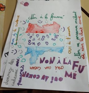 Je suis une fille de 4 ans et je suis brillant: Livre de dessin carnet de  croquis pour filles de quatre ans (Paperback)