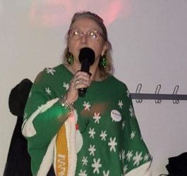 Le plein de bonne humeur au Karanoël de la section Karaoké